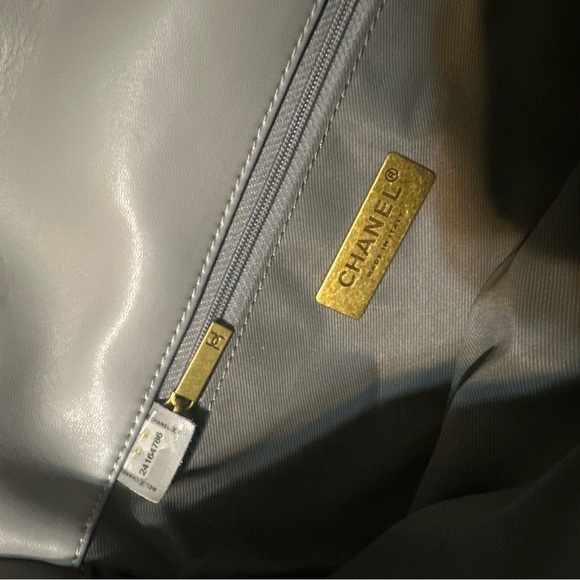 Quilted CC 19 bag - Picture 5 of 8